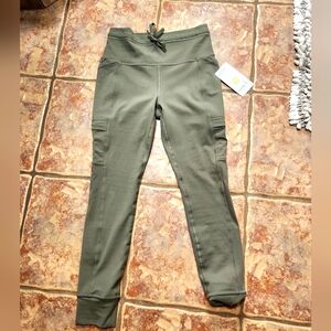 NWT Athleta Salutation Cargo Tight